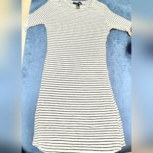 Forever 21 Size medium maxi mini dress striped with dark olive green stripes